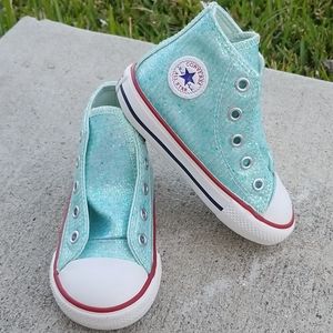 Toddler Sz 6 Hightop Converse in Teal Gillter